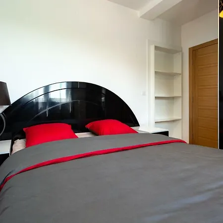 Apartment Pezerovic *