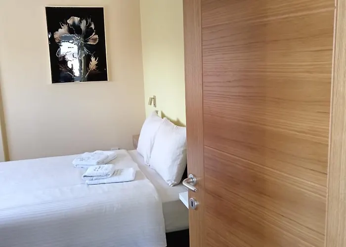 شقة Pezerovic سوكو بانيا