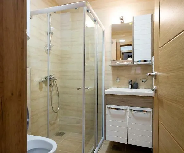 Pezerovic * سوكو بانيا