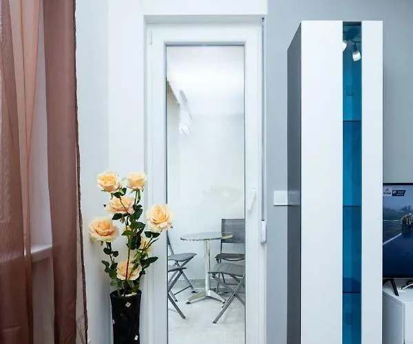 Pezerovic شقة سوكو بانيا