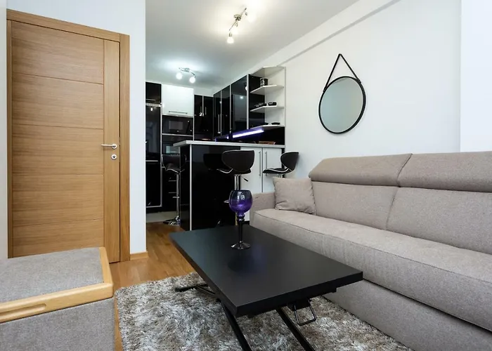 Pezerovic شقة سوكو بانيا