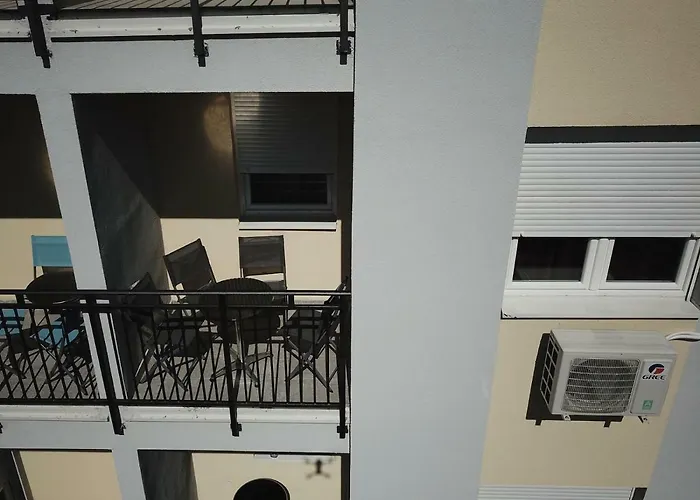 شقة Pezerovic سوكو بانيا